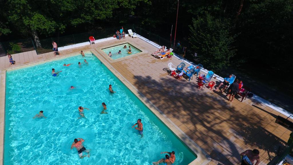 piscine camping sans voiture roptai